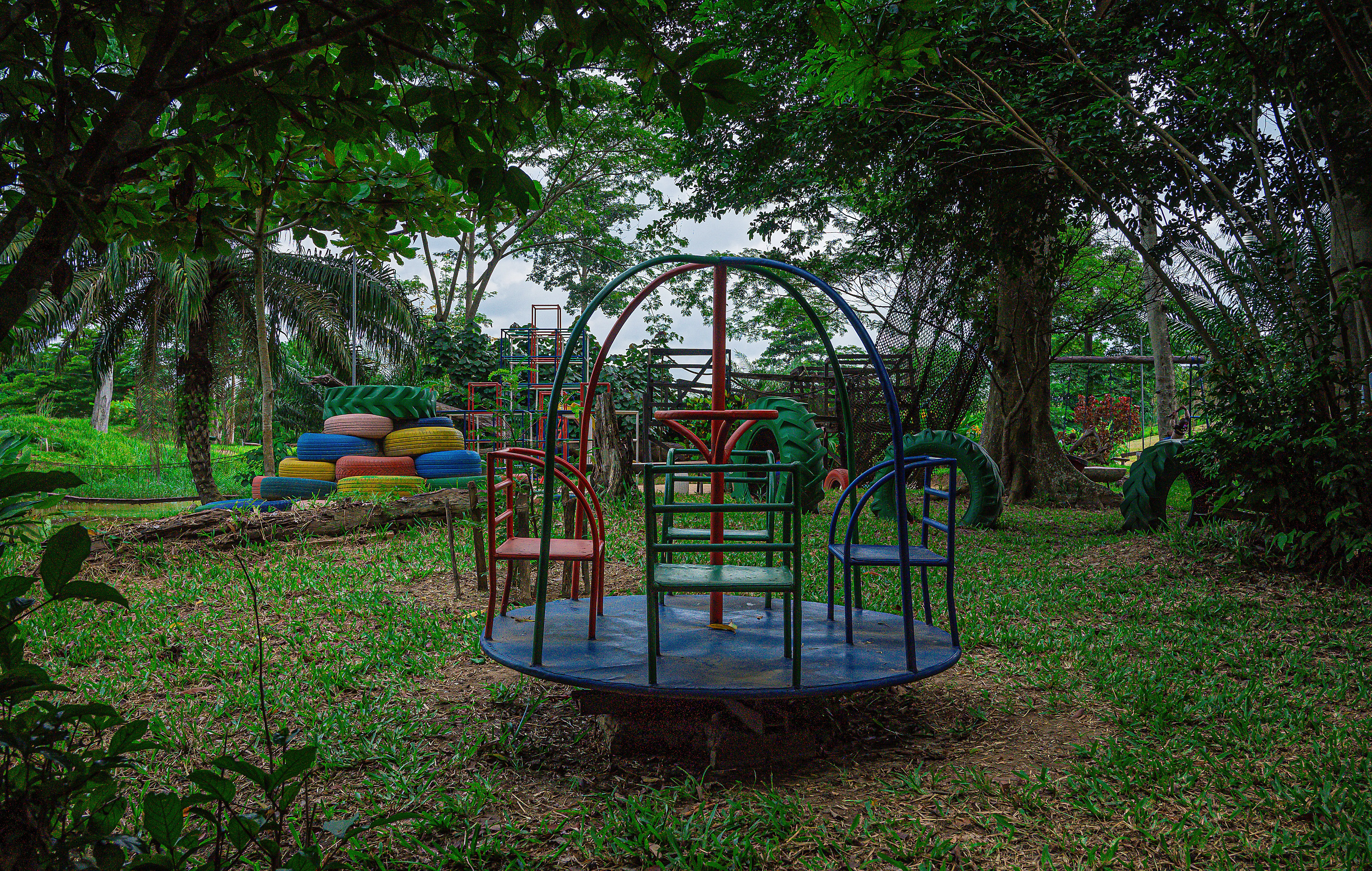 Toboggan naturel dans la rivière